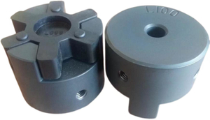 L-čelistov&aacute; spojka univerz&aacute;ln&iacute; přenosov&eacute; spojky