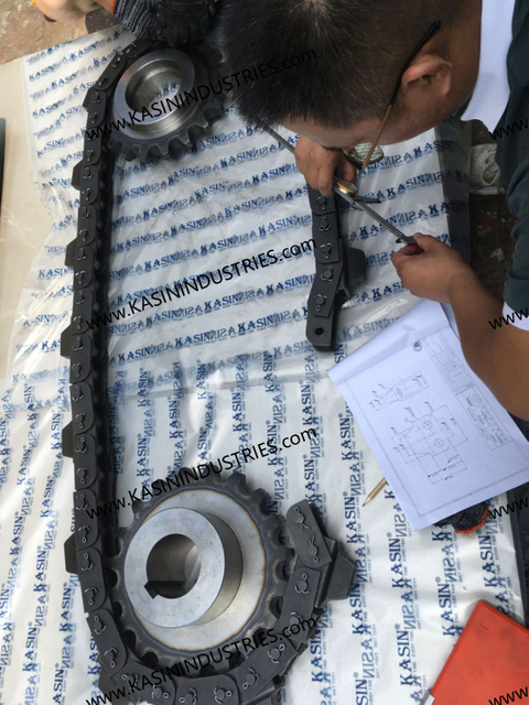 Hnacie reťaze Caterpillar pre z&aacute;pustkovo kovan&eacute; beznitovan&eacute; reťaze reťaz&iacute; horn&eacute;ho dopravn&iacute;ka Valčekov&eacute; reťaze 